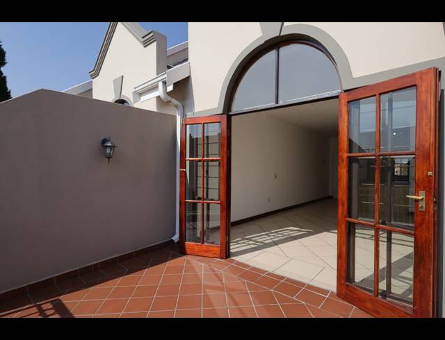 2 BEDROOM APARTMENT TO LET IN RIVONIA
